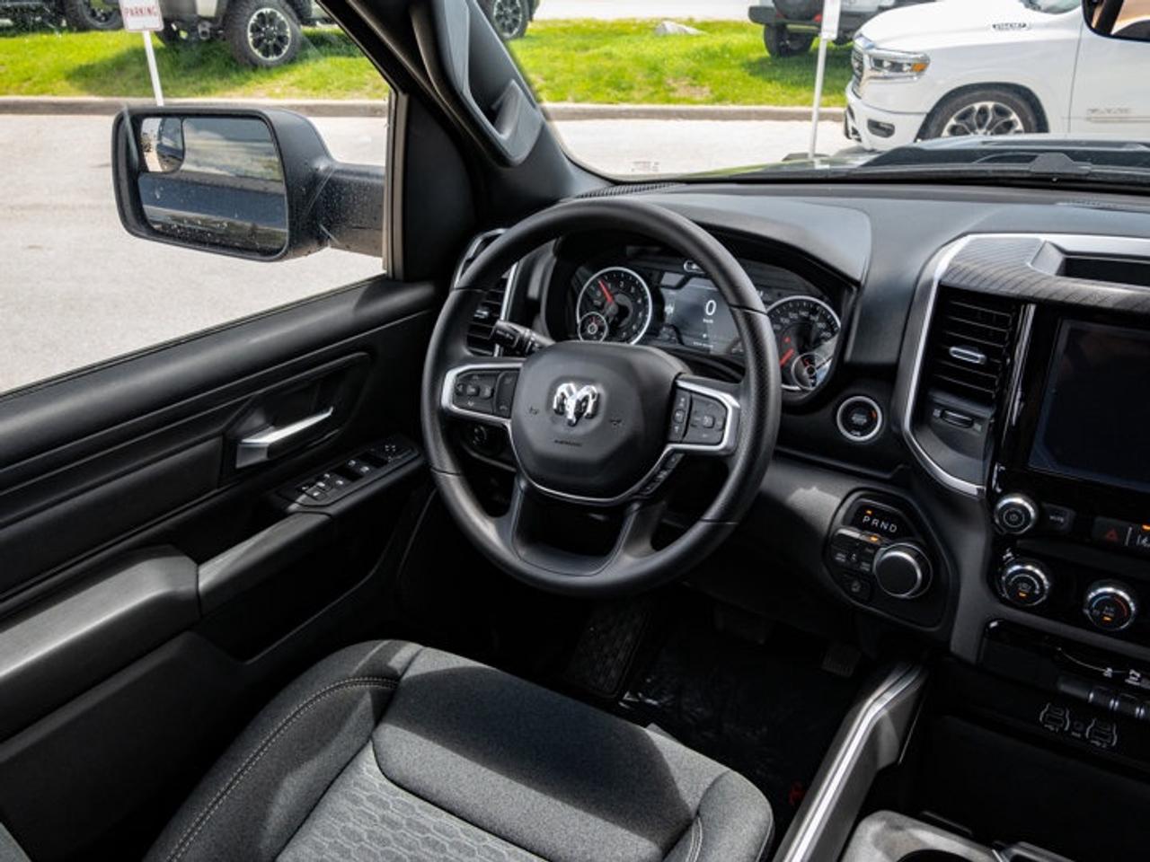 2026 RAM 1500 Express Photo