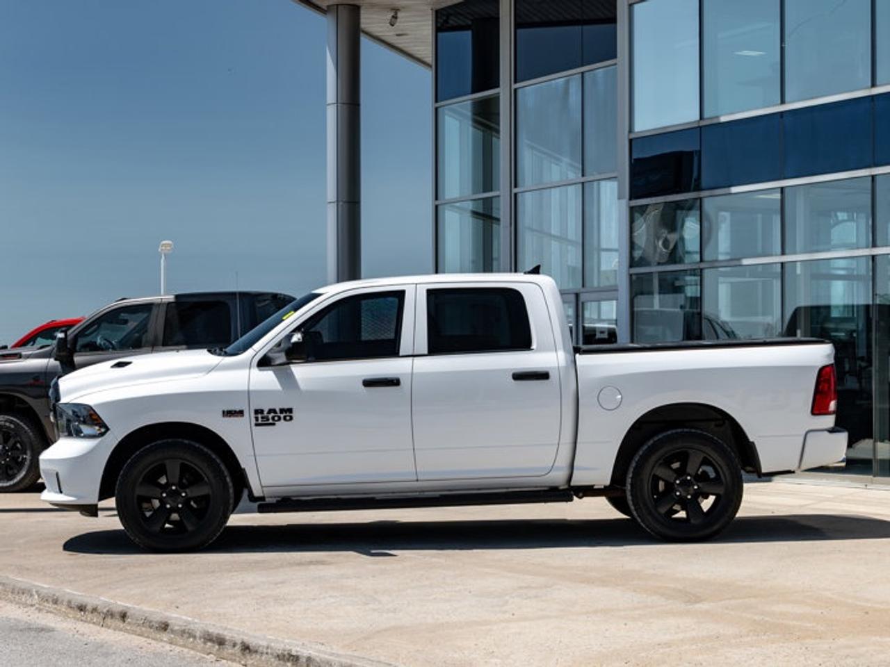 2020 RAM 1500 Classic EXPRESS Photo