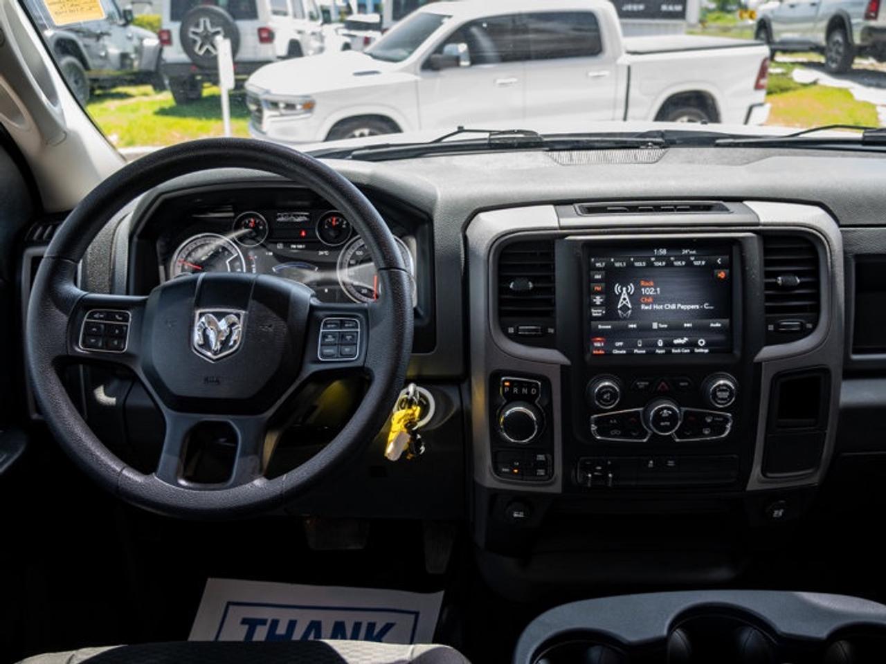 2020 RAM 1500 Classic EXPRESS Photo