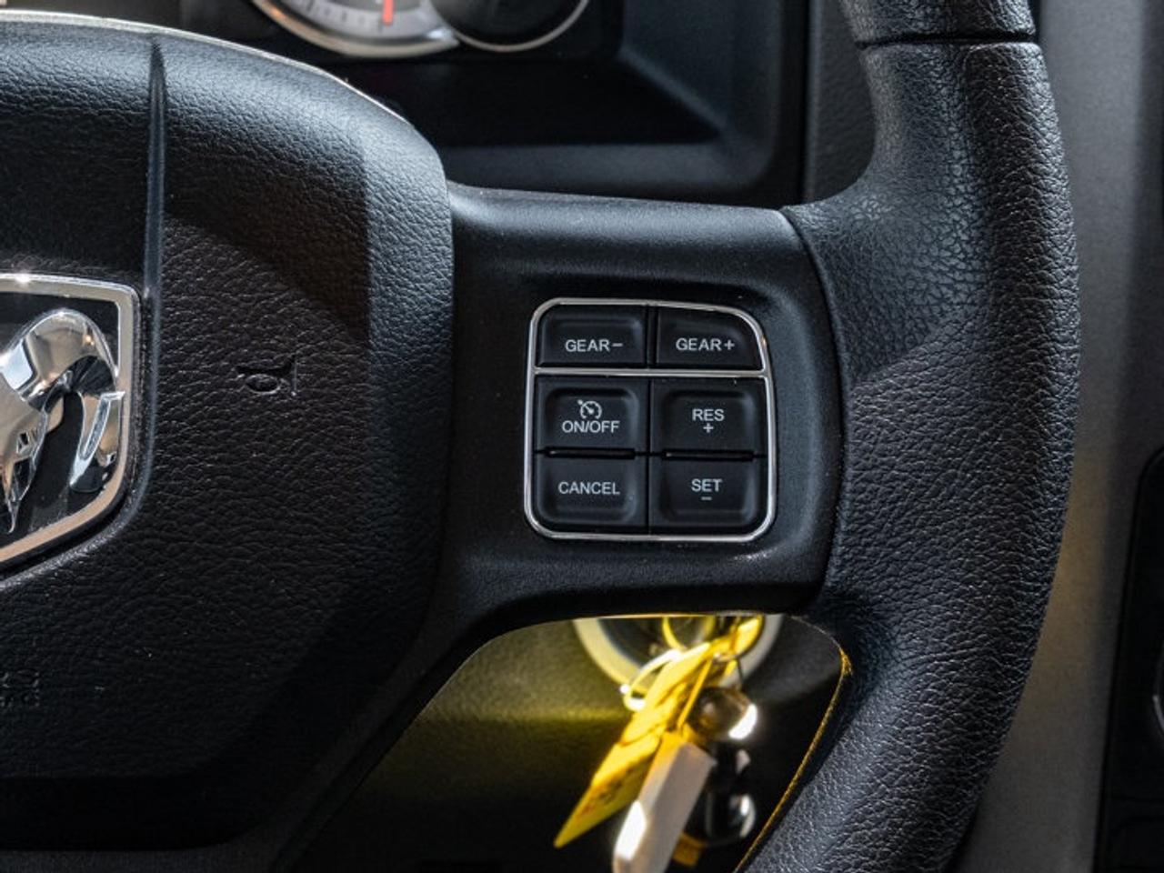 2020 RAM 1500 Classic EXPRESS Photo