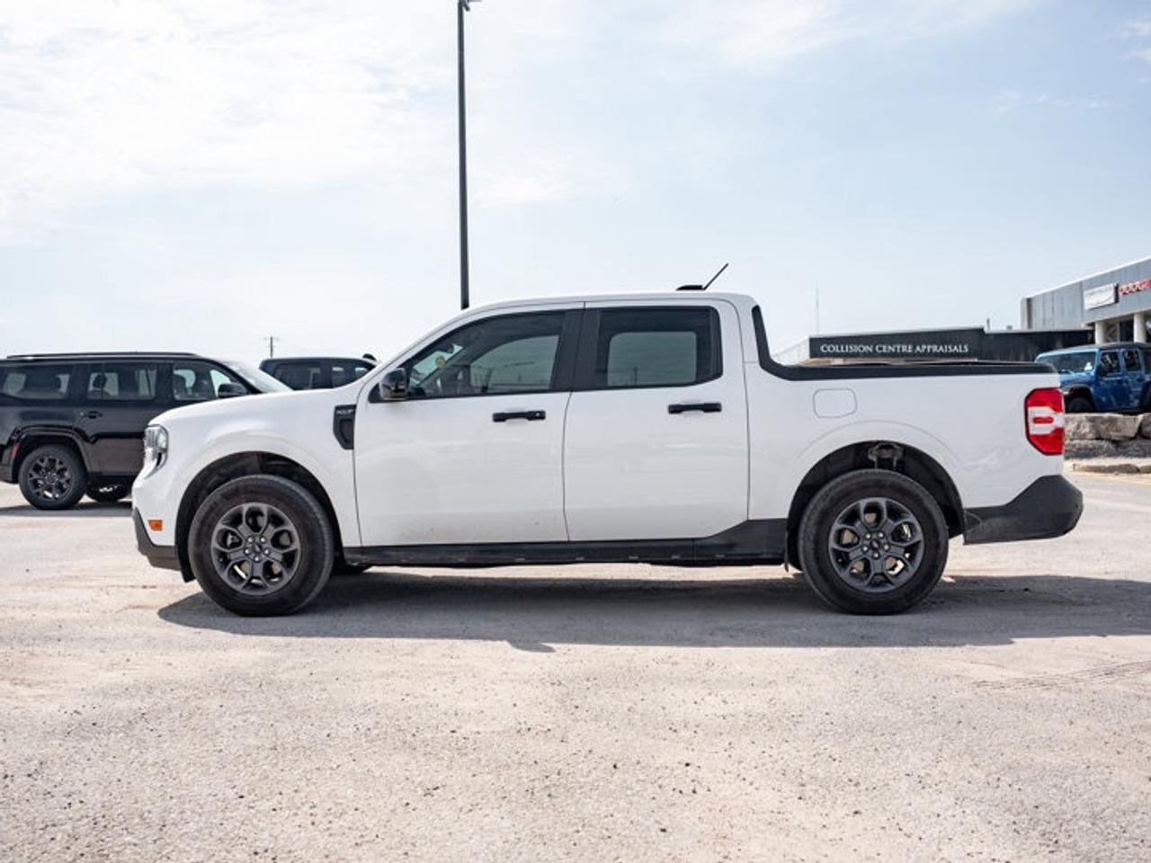 2025 Ford Maverick XLT Photo4