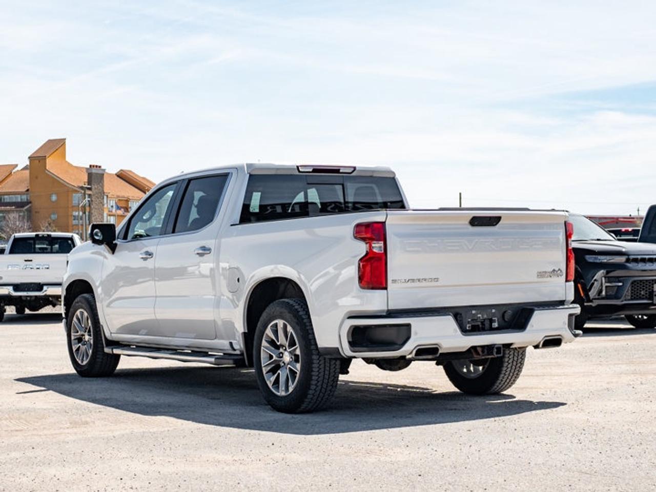 2021 Chevrolet Silverado 1500 High Country Photo