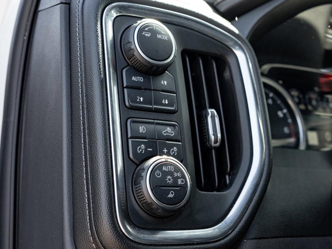 2021 Chevrolet Silverado 1500 High Country Photo
