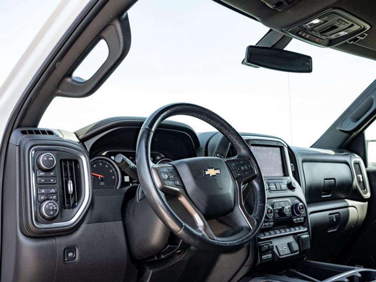 2021 Chevrolet Silverado 1500 High Country Photo