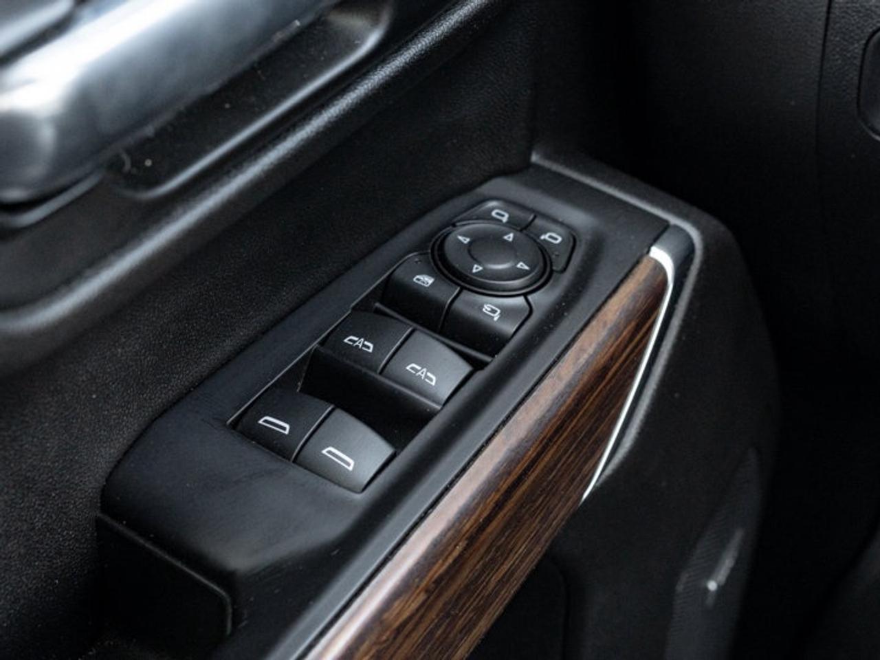 2021 Chevrolet Silverado 1500 High Country Photo