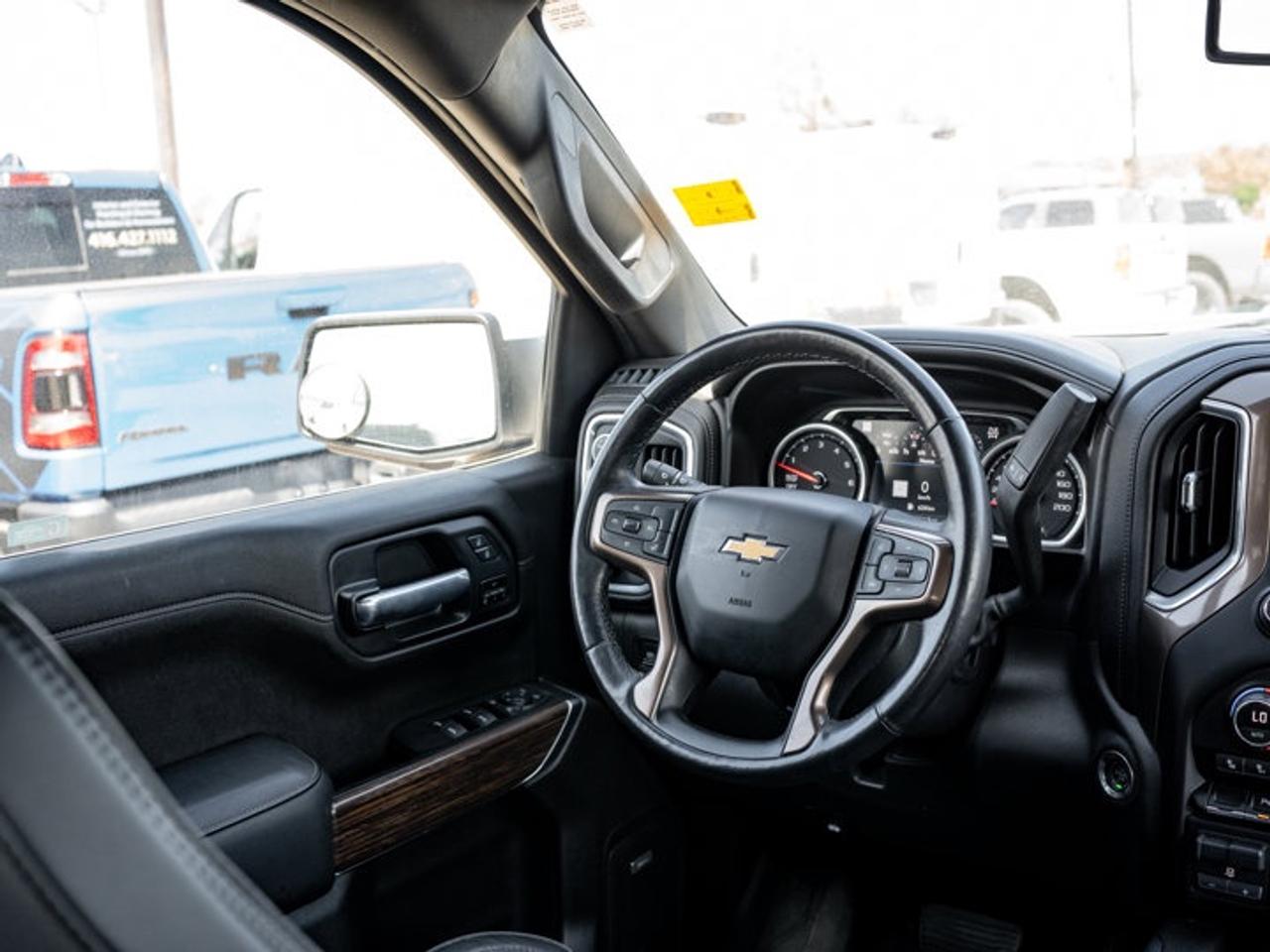 2021 Chevrolet Silverado 1500 High Country Photo