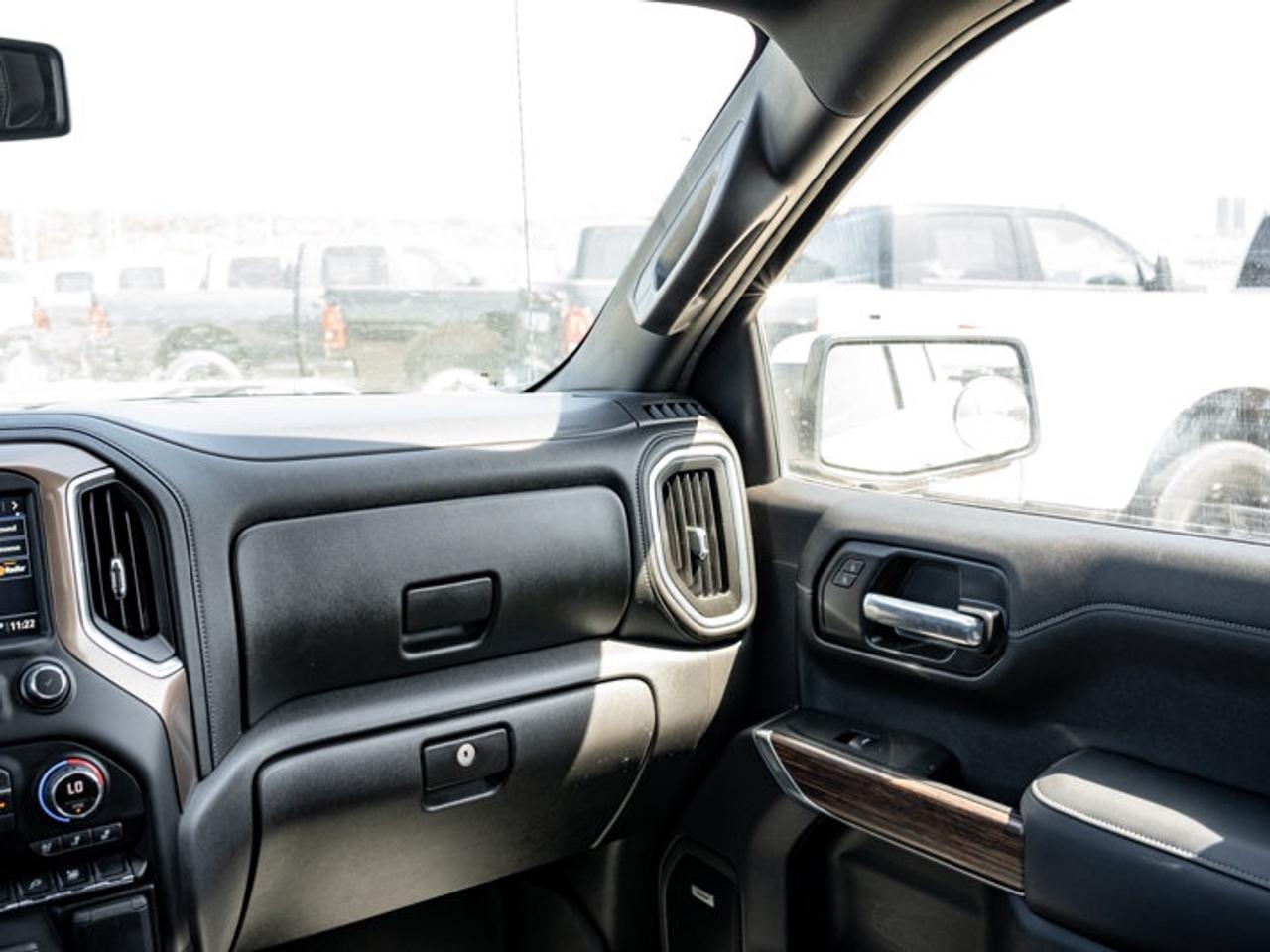 2021 Chevrolet Silverado 1500 High Country Photo
