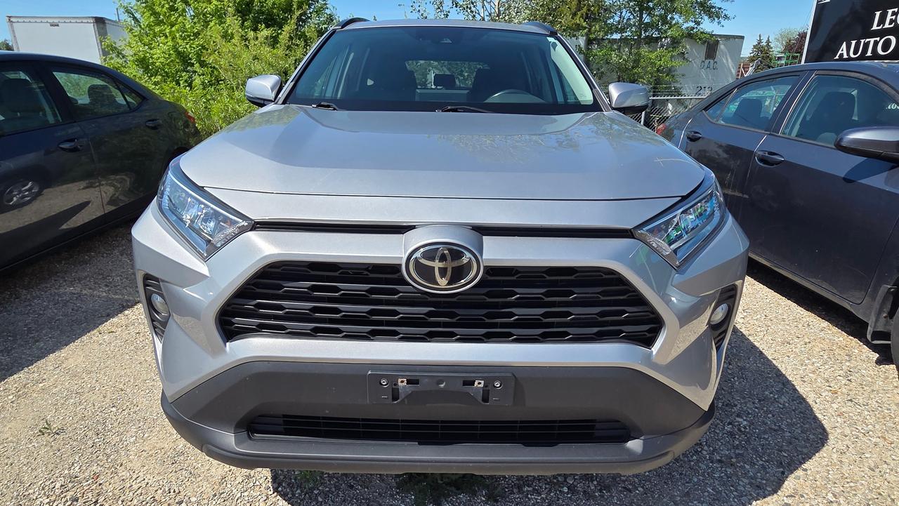 2021 Toyota RAV4 XLE Photo