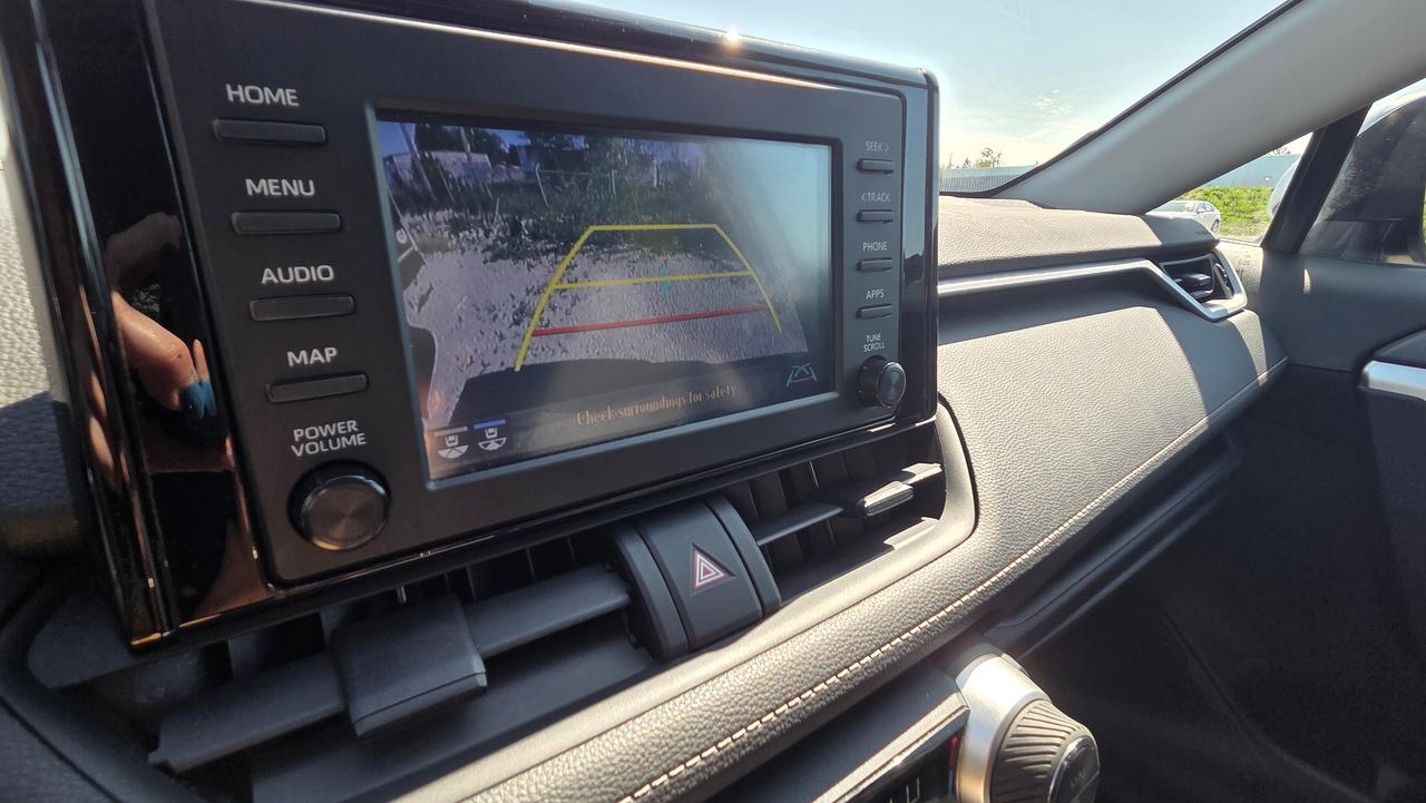 2021 Toyota RAV4 XLE Photo