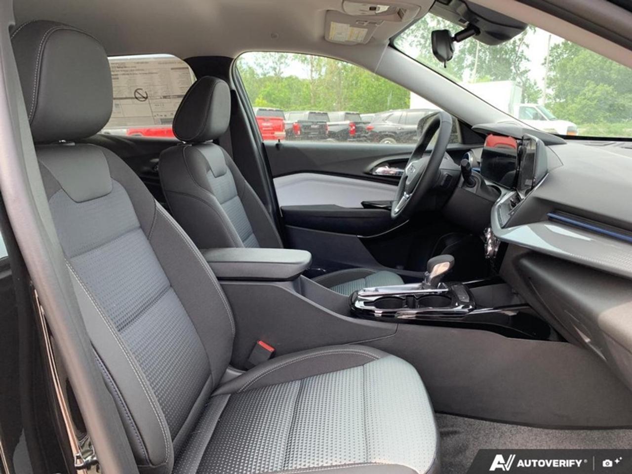 2026 Chevrolet Trax LT Photo