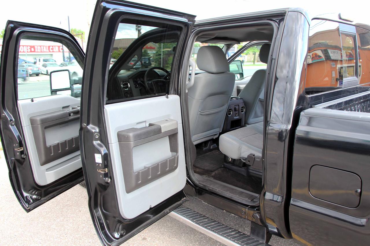 2011 Ford SUPER DUTY F-350 SRW XLT Photo