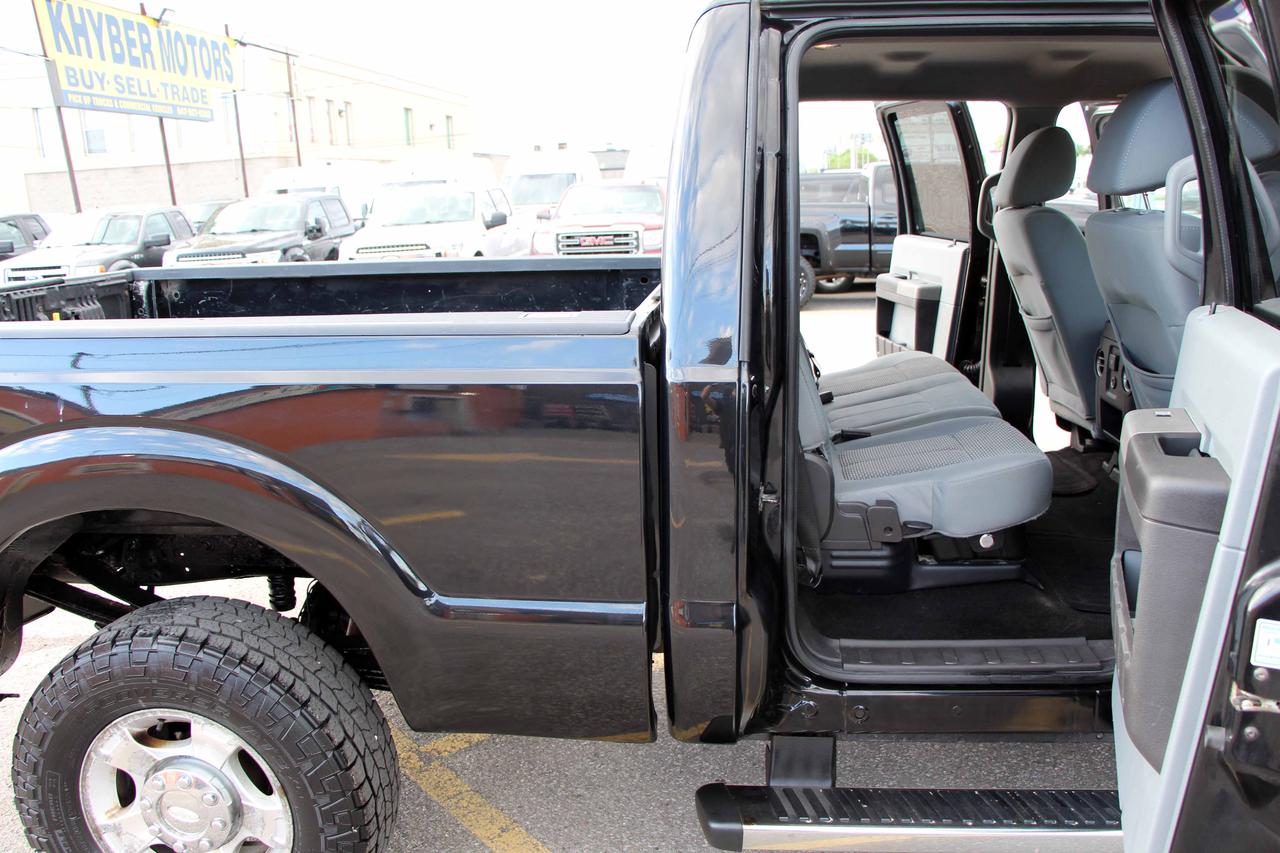 2011 Ford SUPER DUTY F-350 SRW XLT Photo