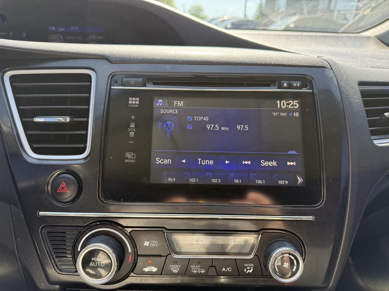 2015 Honda Civic 4dr Man EX Photo