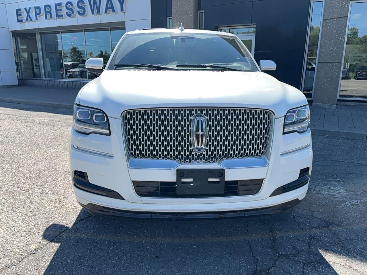 2024 Lincoln Navigator LONG VERSION, LUXURY PACKAGE, 22'S, BLACK PACK! Photo
