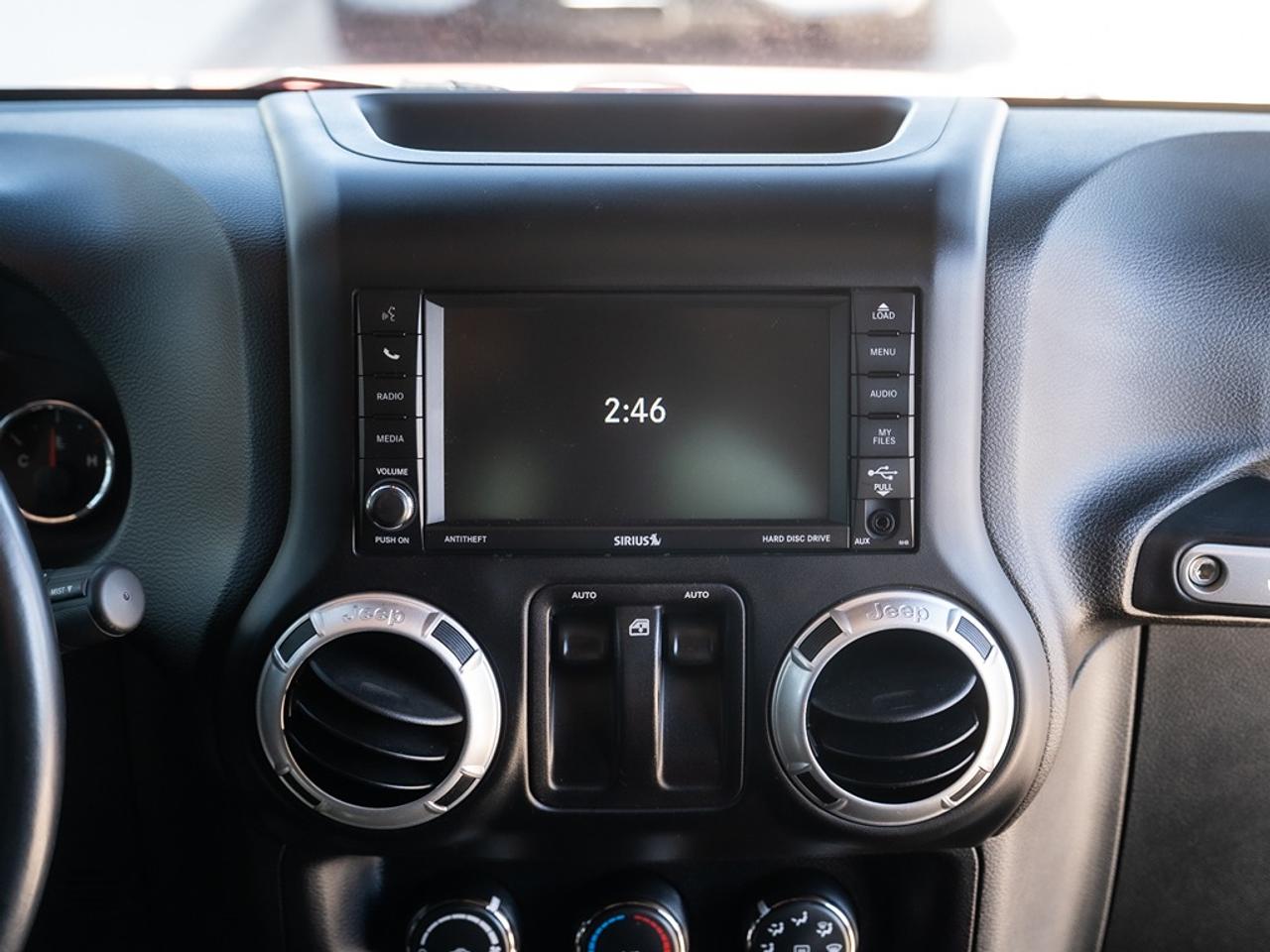 2015 Jeep Wrangler 4WD 2DR SAHARA Photo11