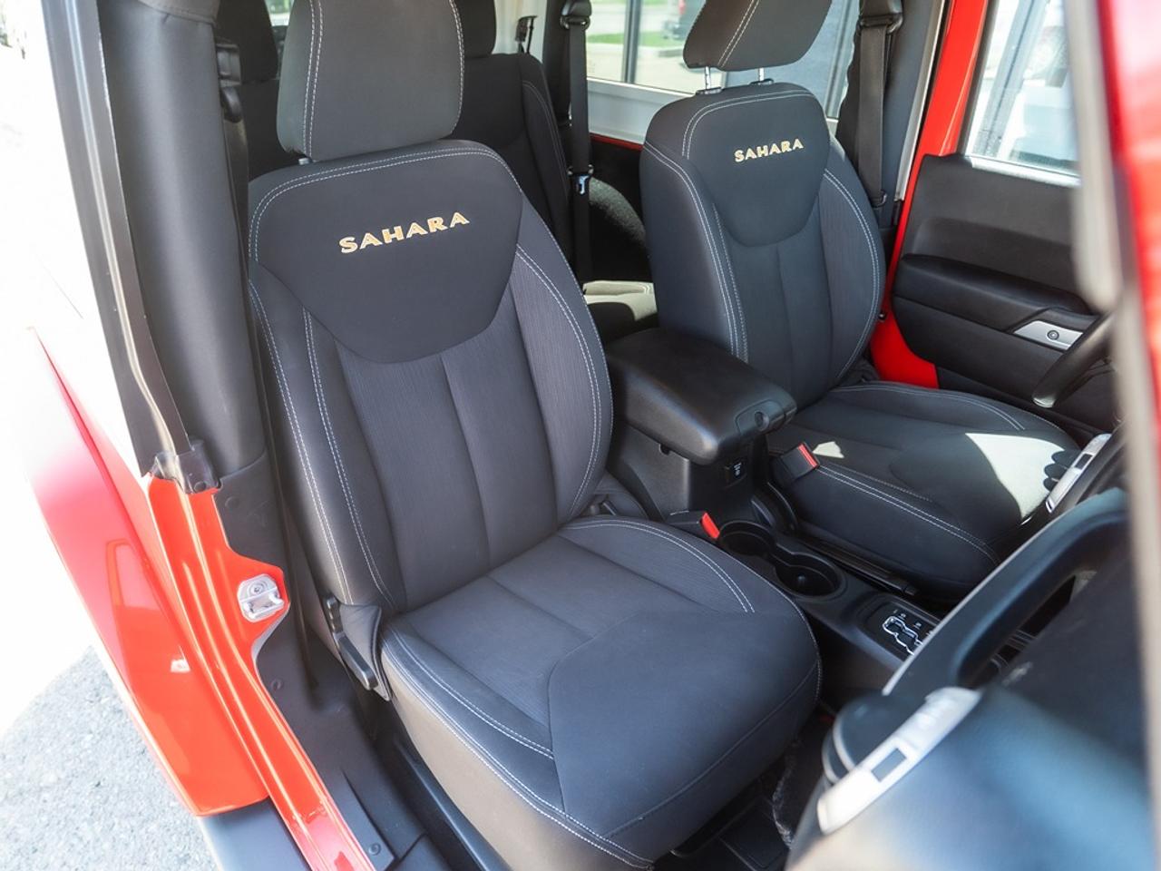 2015 Jeep Wrangler 4WD 2DR SAHARA Photo16