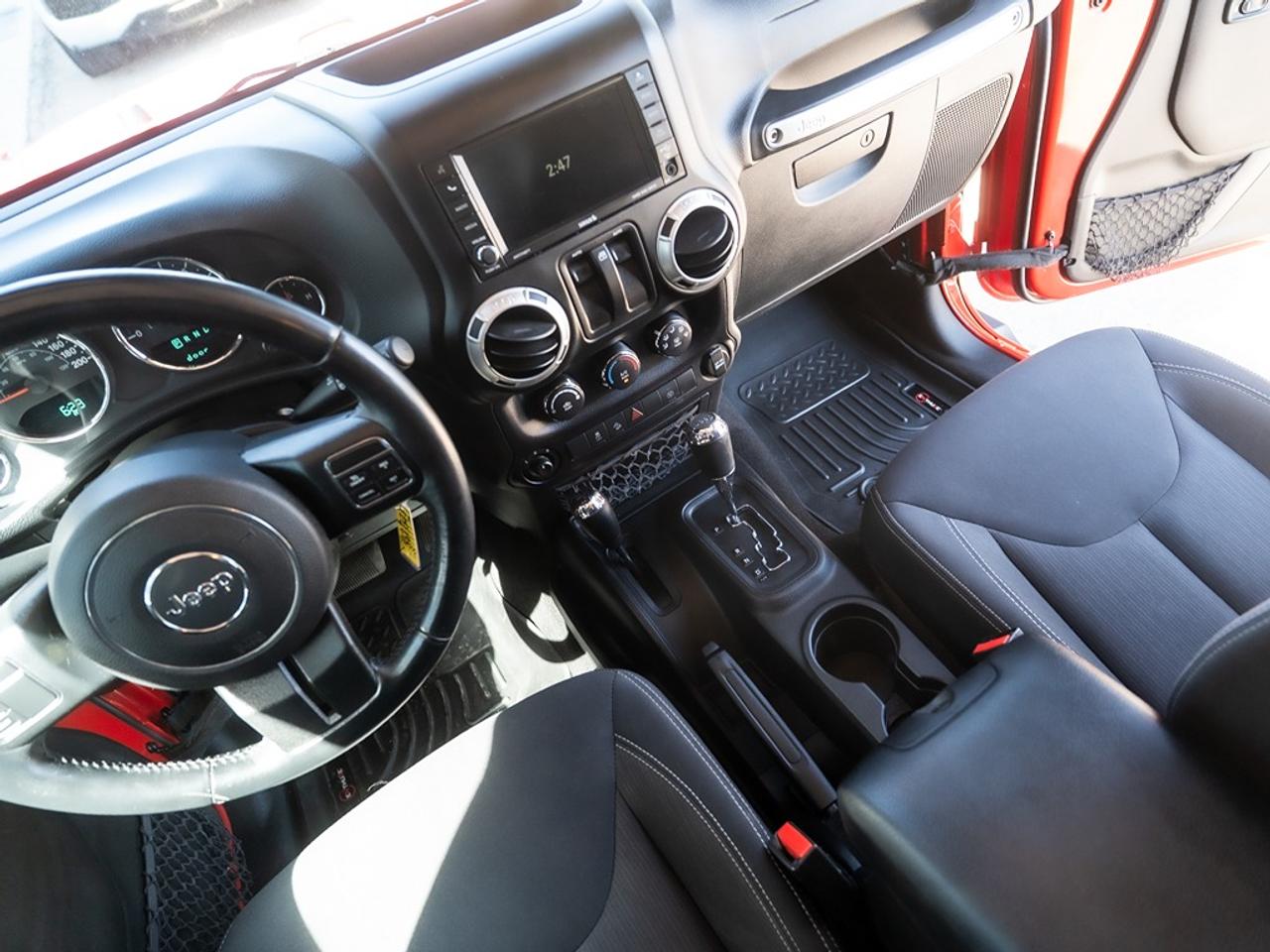 2015 Jeep Wrangler 4WD 2DR SAHARA Photo14