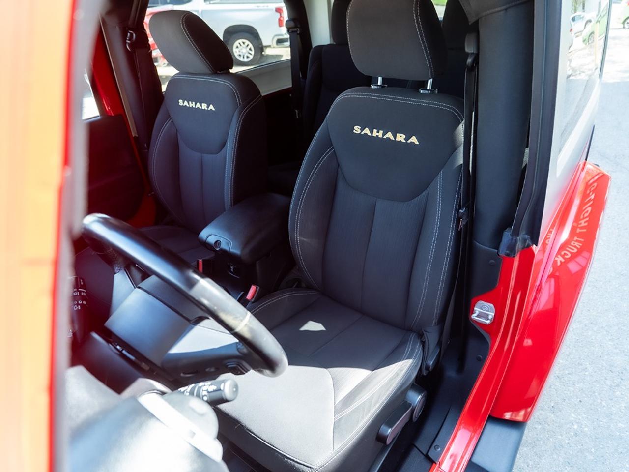 2015 Jeep Wrangler 4WD 2DR SAHARA Photo15