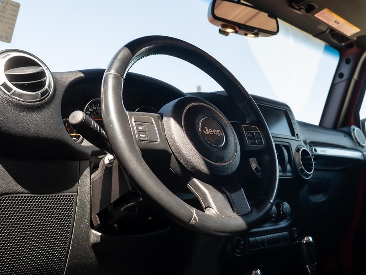 2015 Jeep Wrangler 4WD 2DR SAHARA Photo7