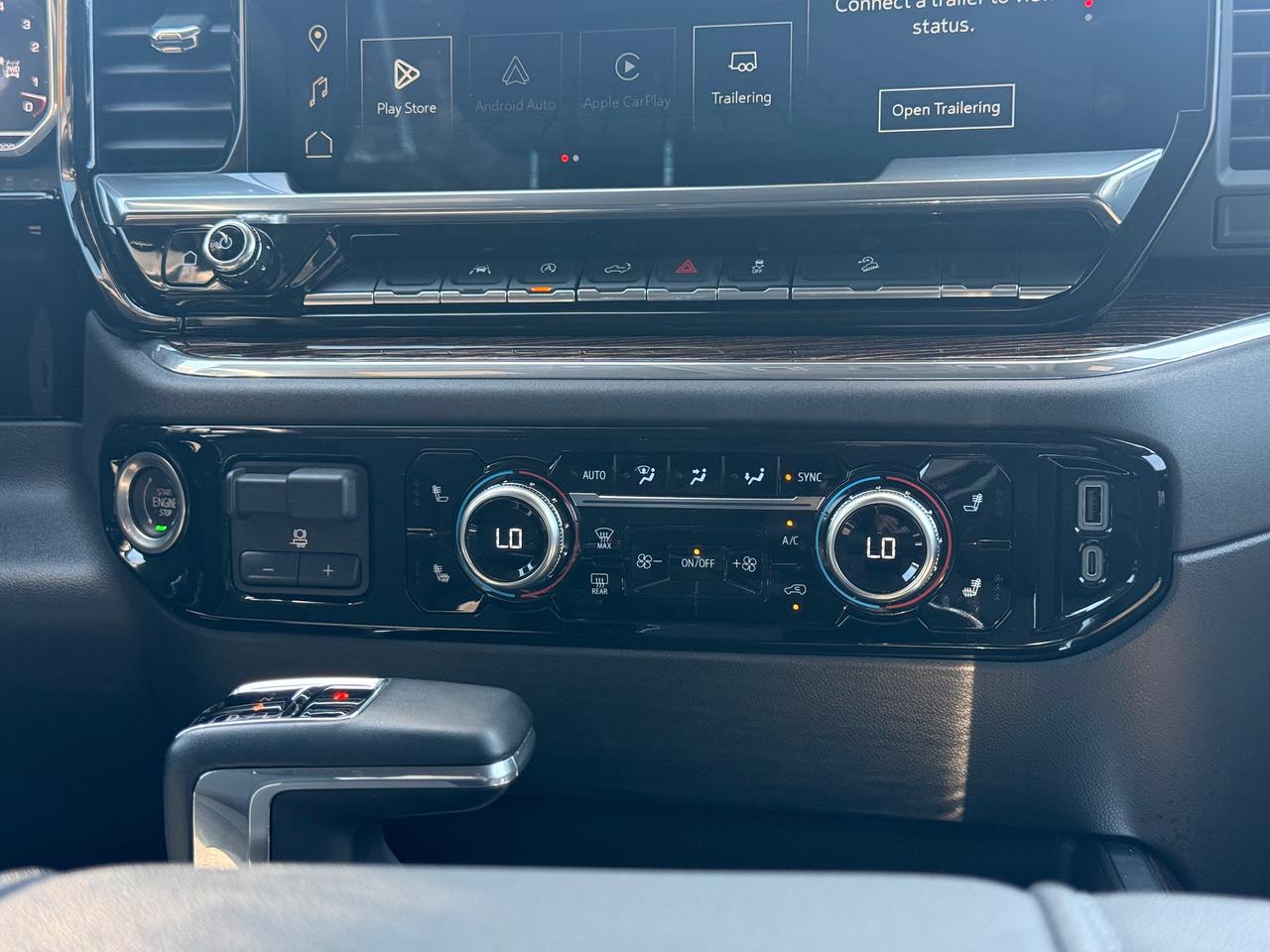 2024 GMC Sierra 1500 ELEVATION Photo