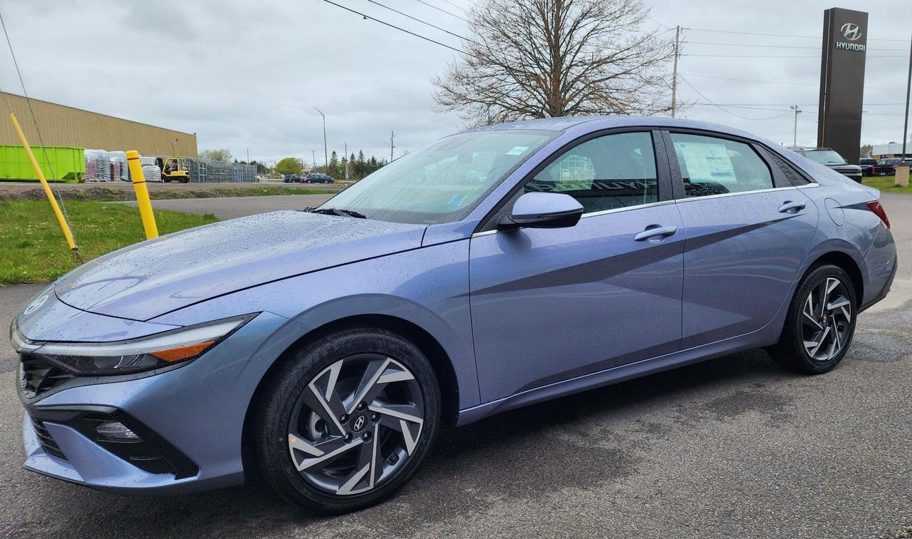 2026 Hyundai Elantra HEV Luxury Photo