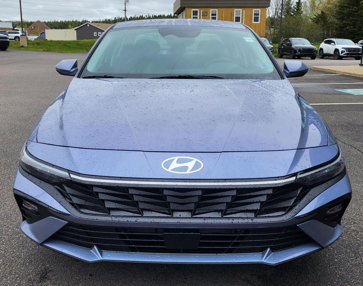 2026 Hyundai Elantra HEV Luxury Photo1