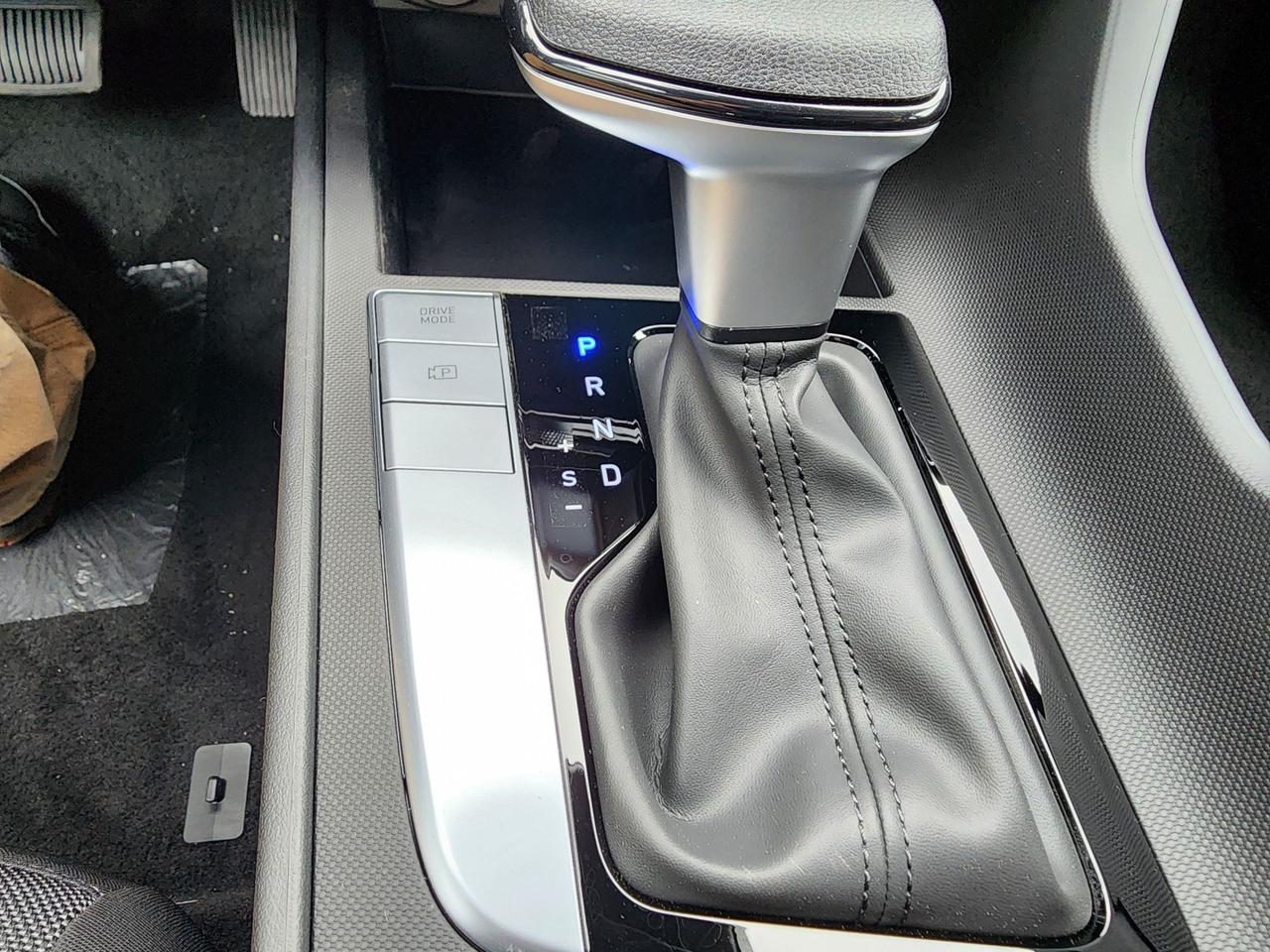 2026 Hyundai Elantra Essential Photo