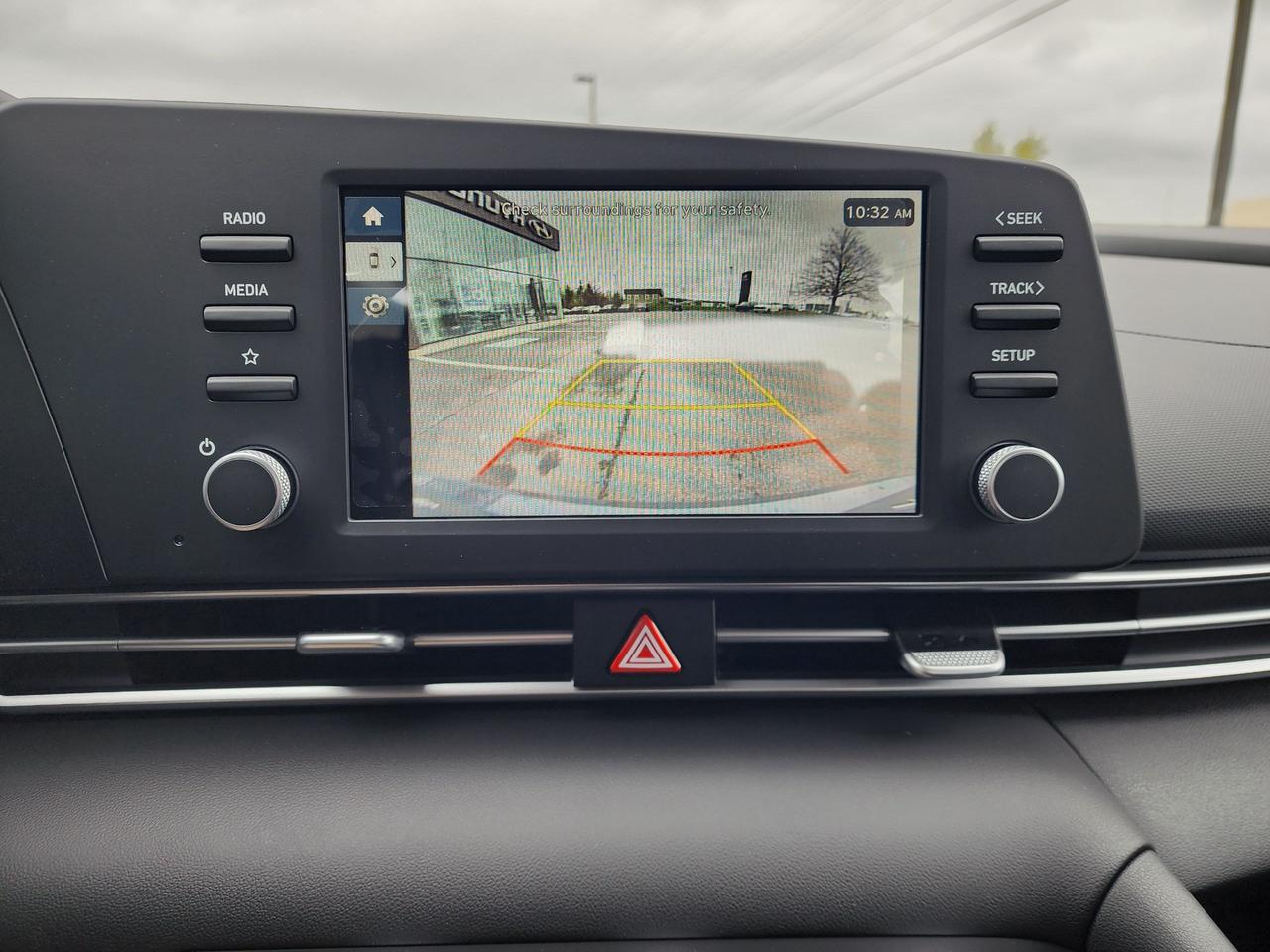 2026 Hyundai Elantra Essential Photo