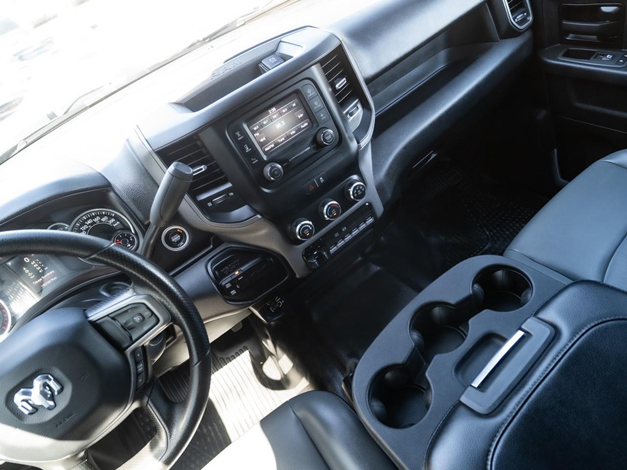 2023 RAM 2500 Tradesman 4x4 Crew Cab 8' Box Photo31
