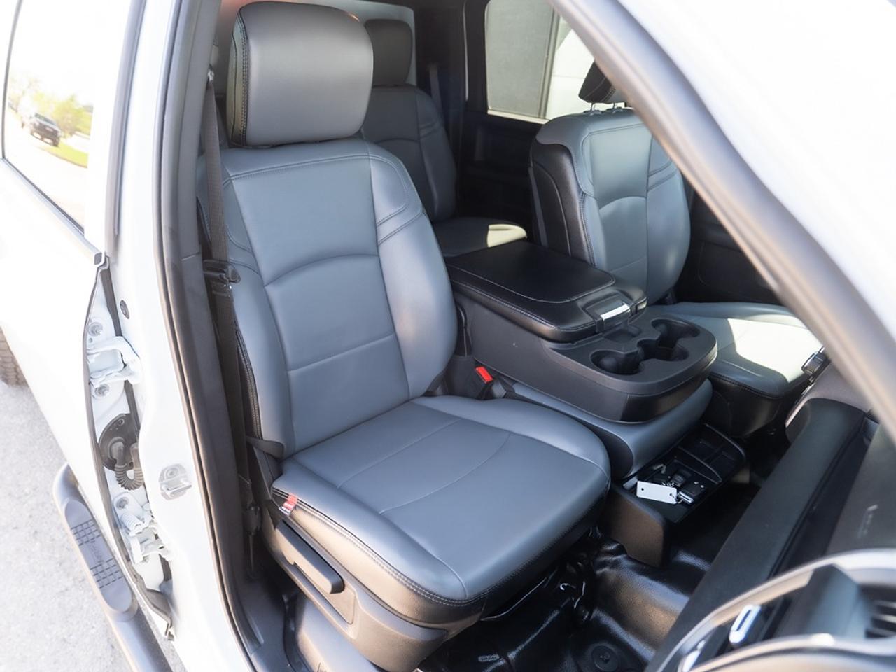 2023 RAM 2500 Tradesman 4x4 Crew Cab 8' Box Photo20