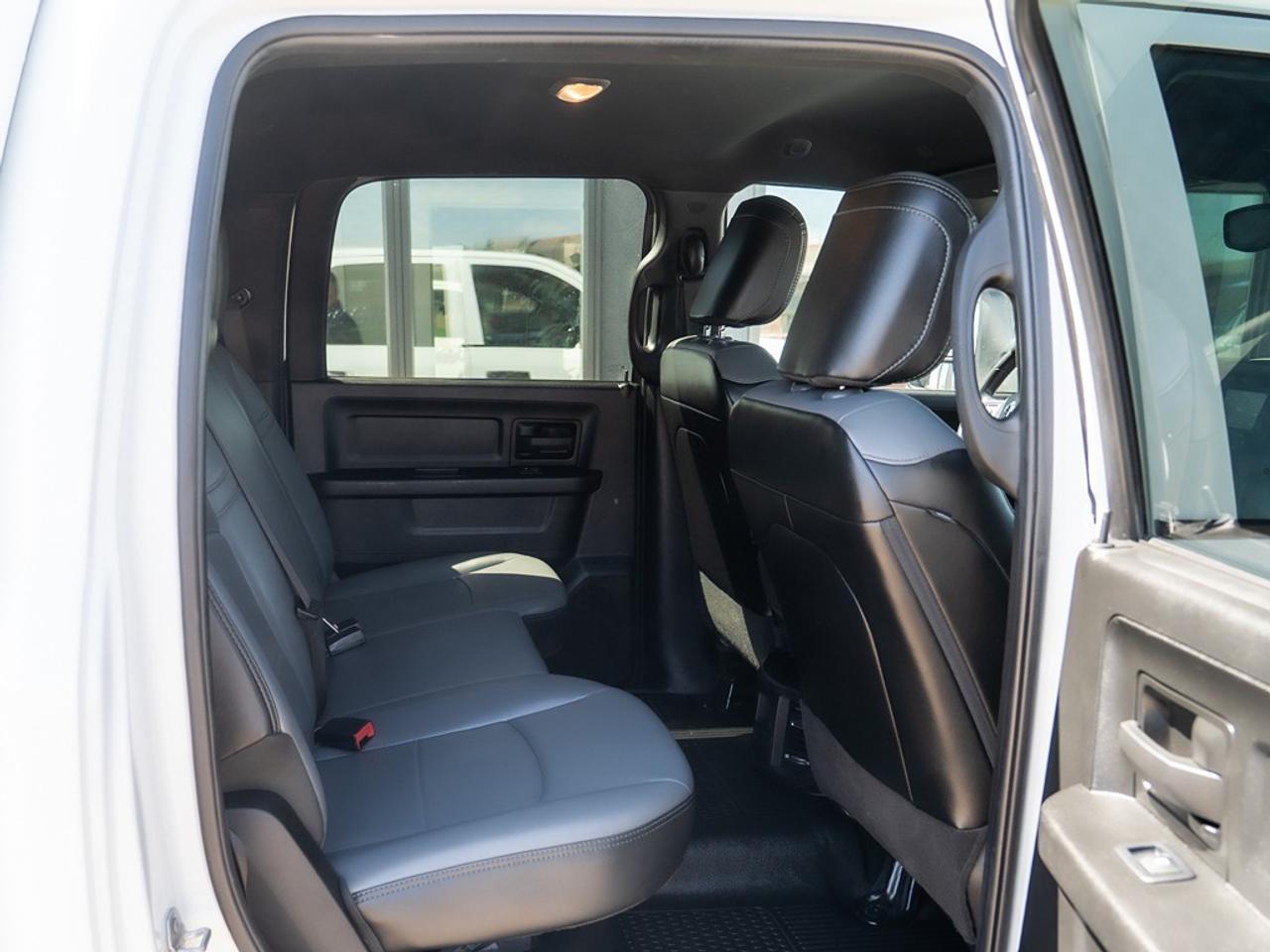 2023 RAM 2500 Tradesman 4x4 Crew Cab 8' Box Photo19
