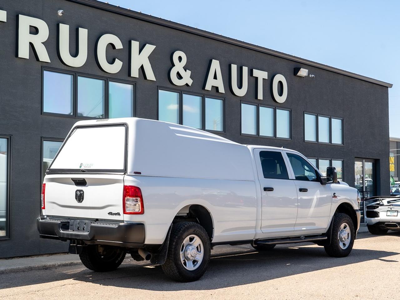 2023 RAM 2500 Tradesman 4x4 Crew Cab 8' Box Photo27