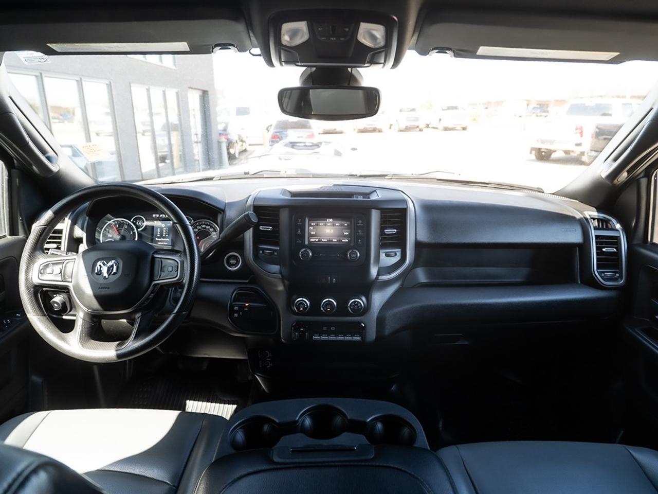 2023 RAM 2500 Tradesman 4x4 Crew Cab 8' Box Photo7