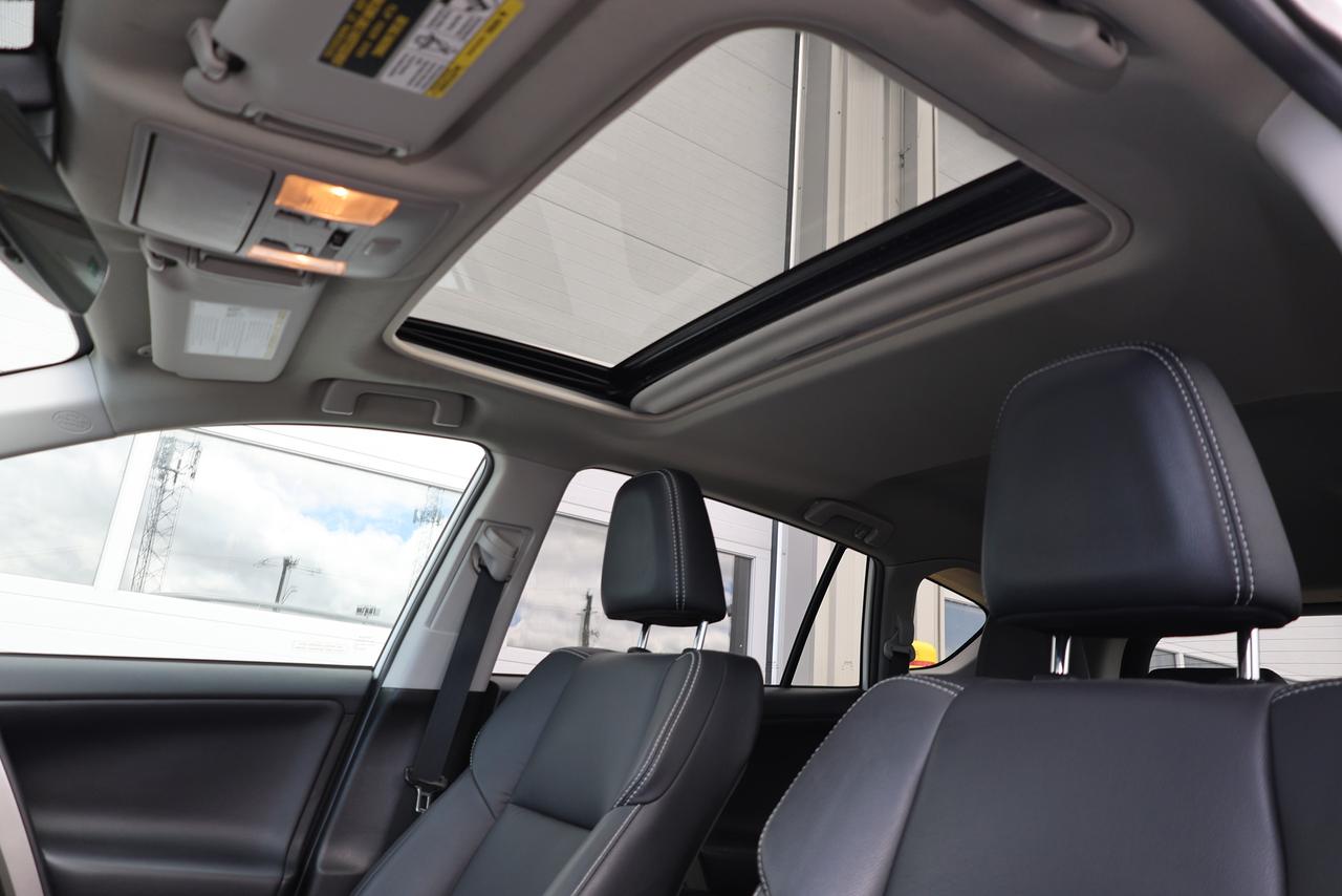 2018 Toyota RAV4 Platinum AWD - SUNROOF|NAVI|CAMERA|BLINDSPOT Photo
