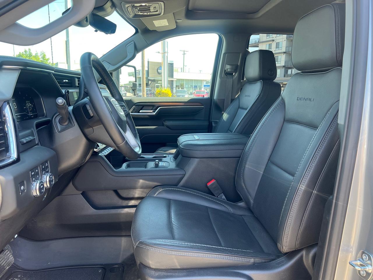 2025 GMC Sierra 3500 Denali Photo29