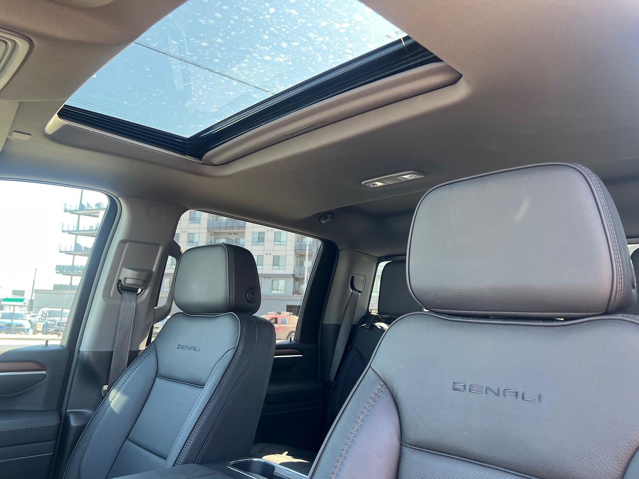 2025 GMC Sierra 3500 Denali Photo30