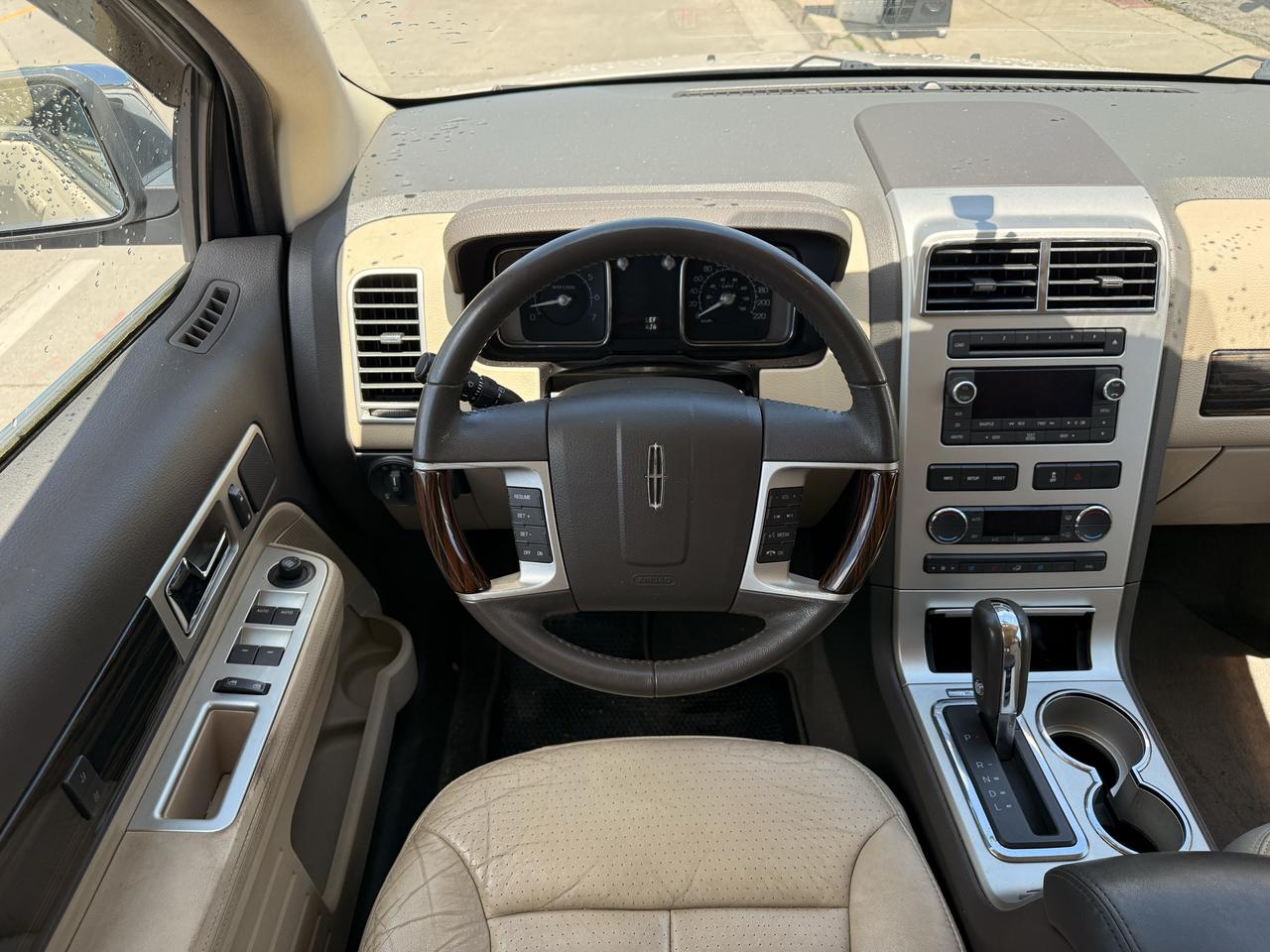 2010 Lincoln MKX AWD 4DR Photo