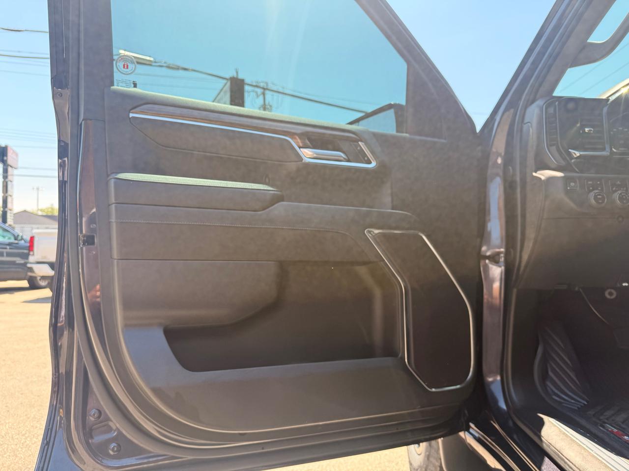 2024 Chevrolet Silverado 1500 RST Photo