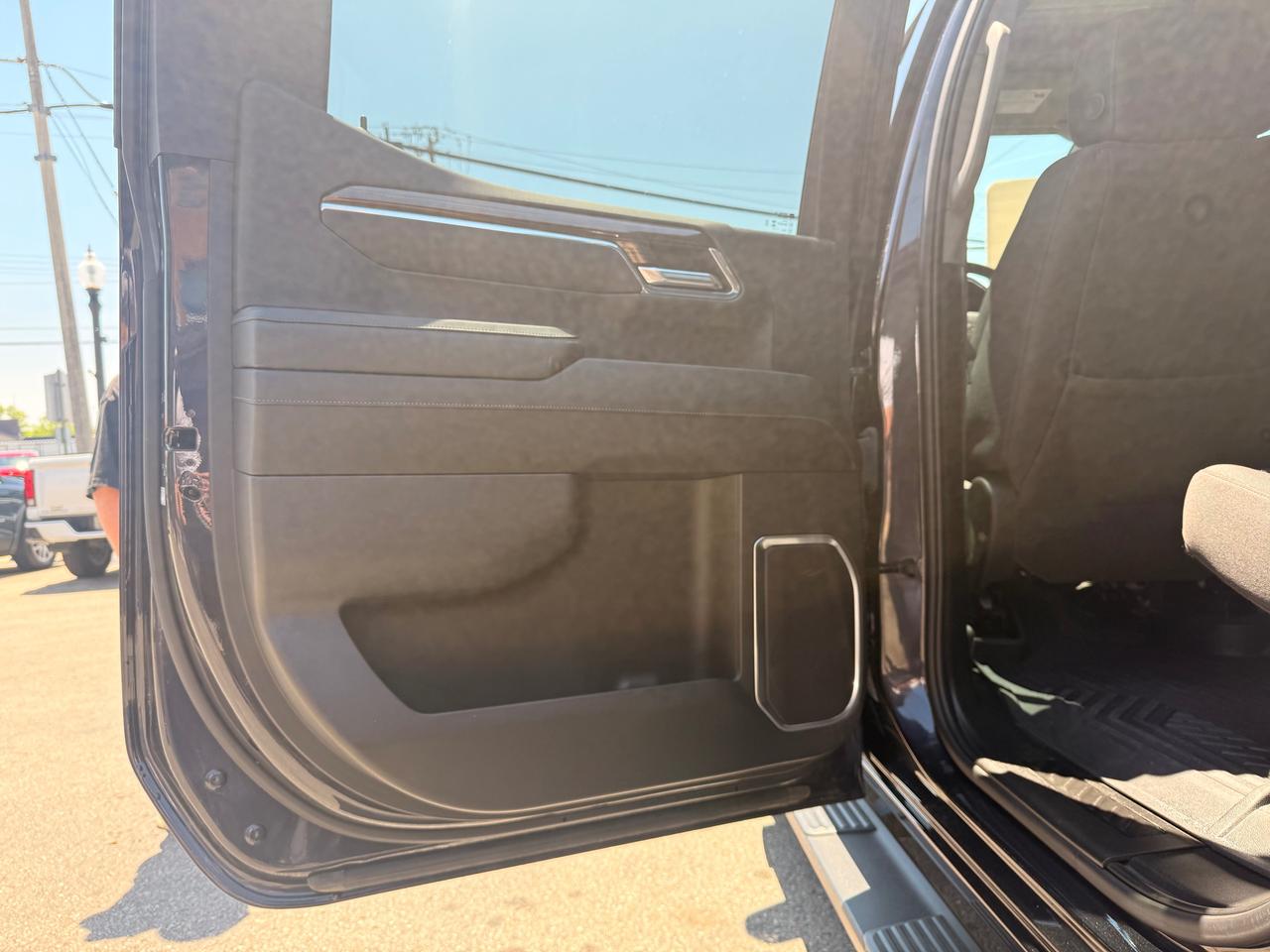 2024 Chevrolet Silverado 1500 RST Photo