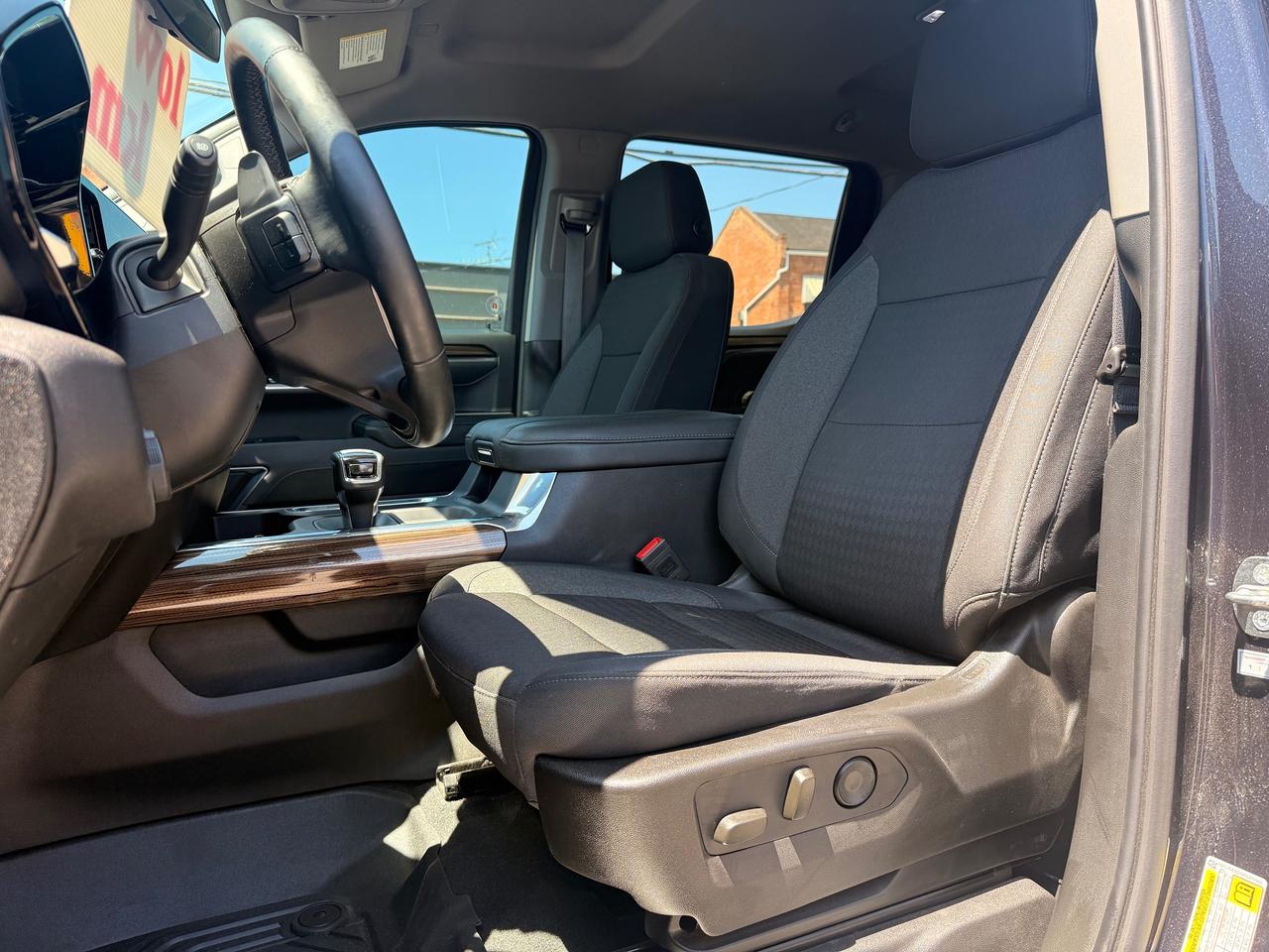 2024 Chevrolet Silverado 1500 RST Photo