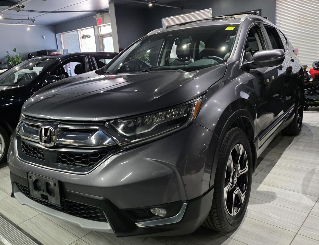 2017 Honda CR-V Touring Photo