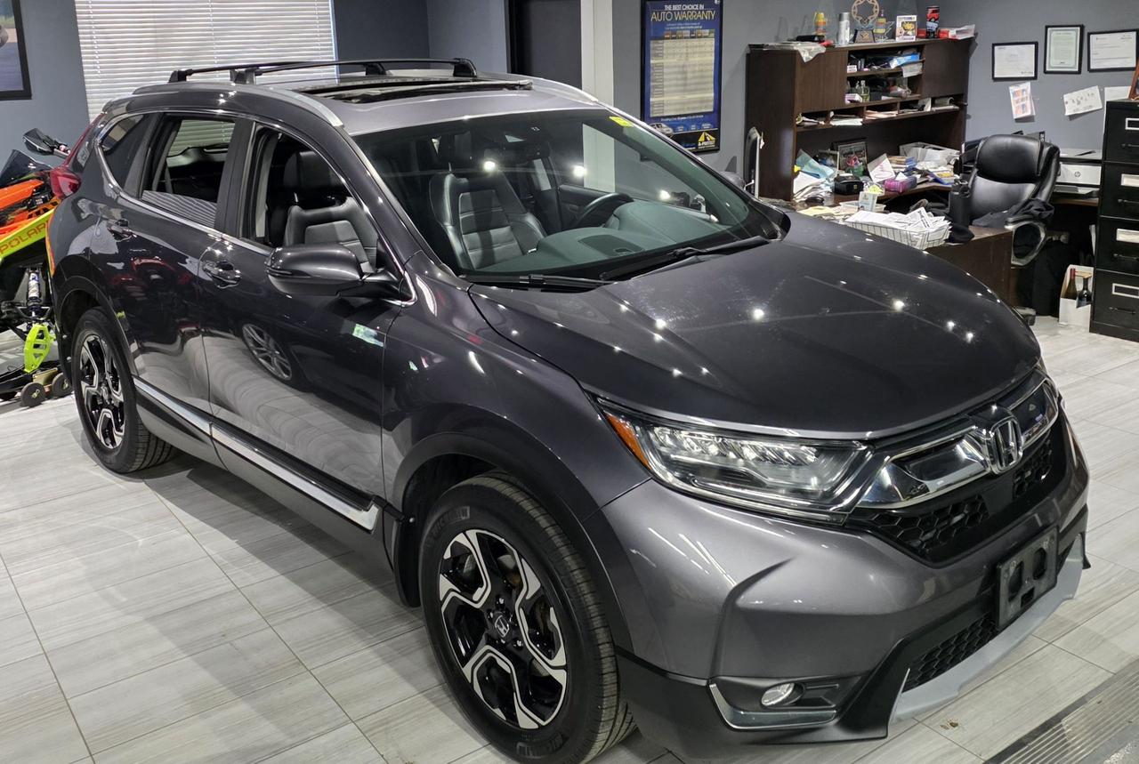 2017 Honda CR-V Touring Photo