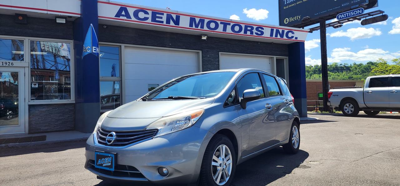 2014 Nissan Versa Note SV Photo0