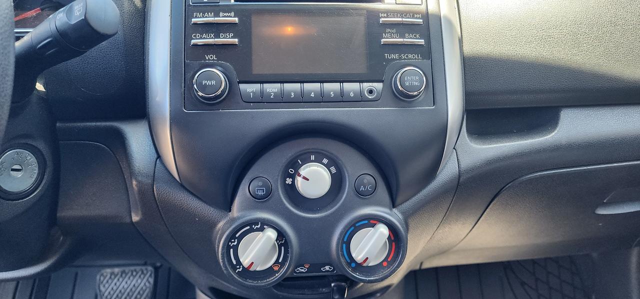 2014 Nissan Versa Note SV Photo