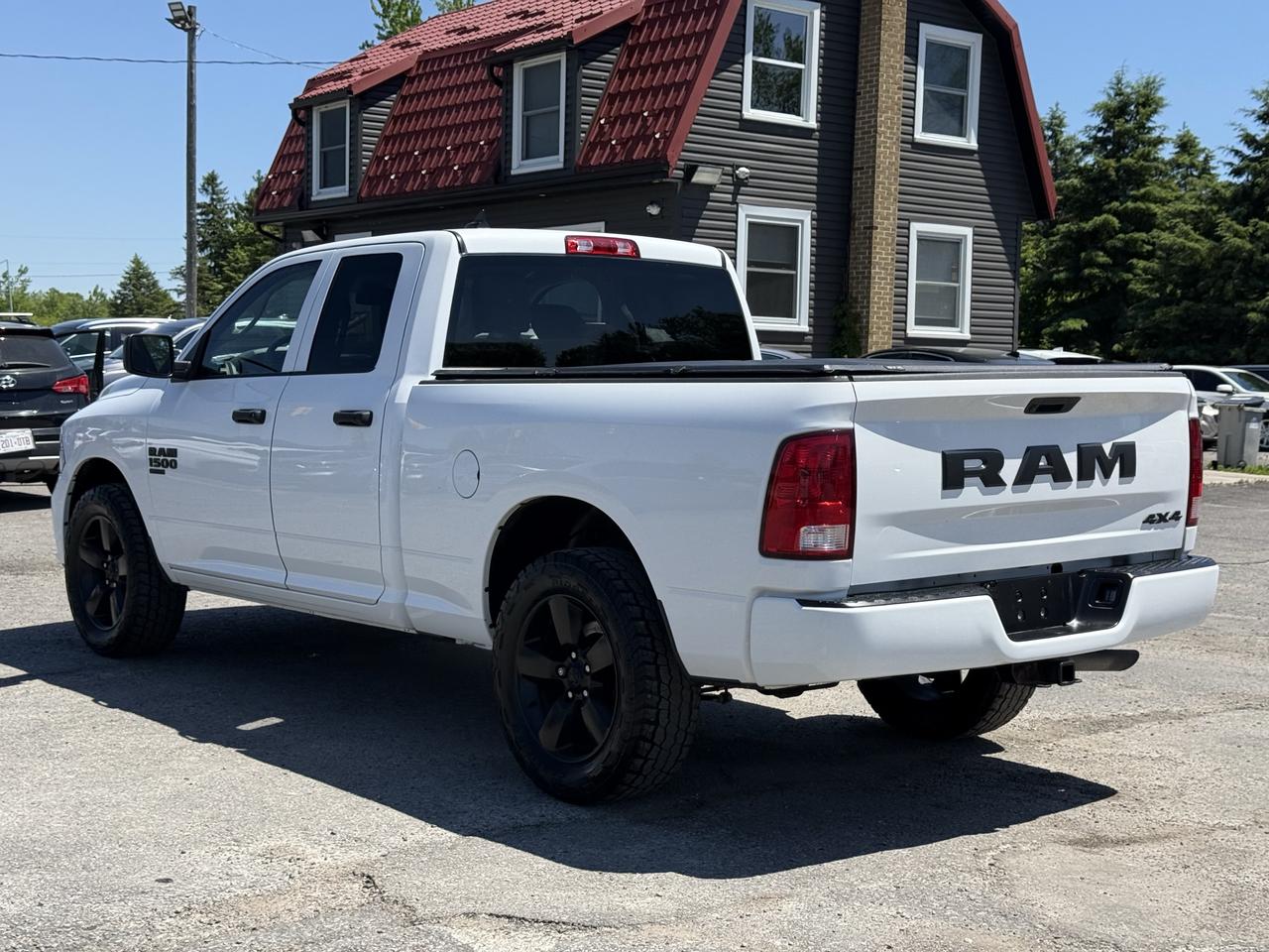 2019 RAM 1500 Classic EXPRESS Photo