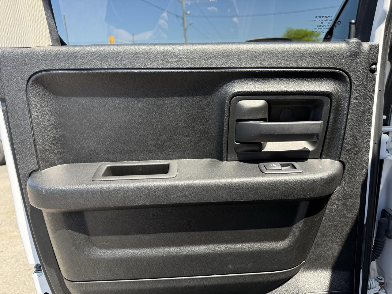 2019 RAM 1500 Classic EXPRESS Photo