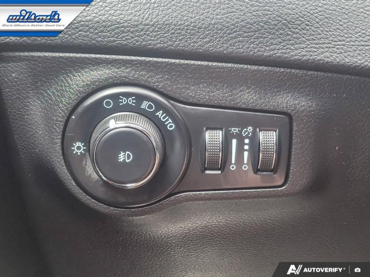 2021 Jeep Compass Trailhawk 4X4 | Sunroof | Nav | Tow Pkg | Adaptive Cruise | FCW | Alpine Audio | and More ! Photo
