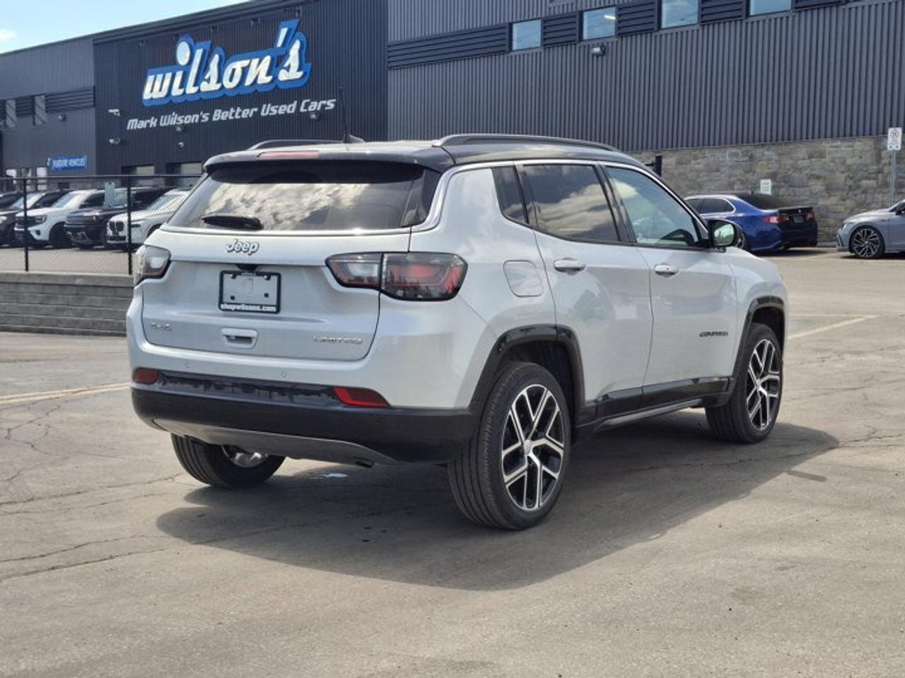 2024 Jeep Compass Limited 4x4 | Leather | Heated Seats + Steering | Cooled Seats | Power Liftgate | and More ! Photo