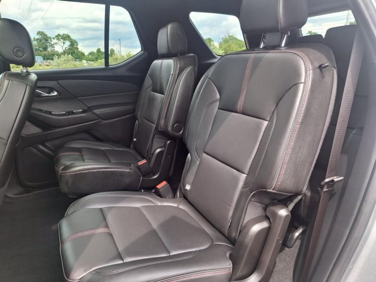 2024 Chevrolet Traverse Limited RS AWD | Leather | Sunroof | BOSE Audio | Power Liftgate | Adaptive Cruise | 20" Alloys | Photo