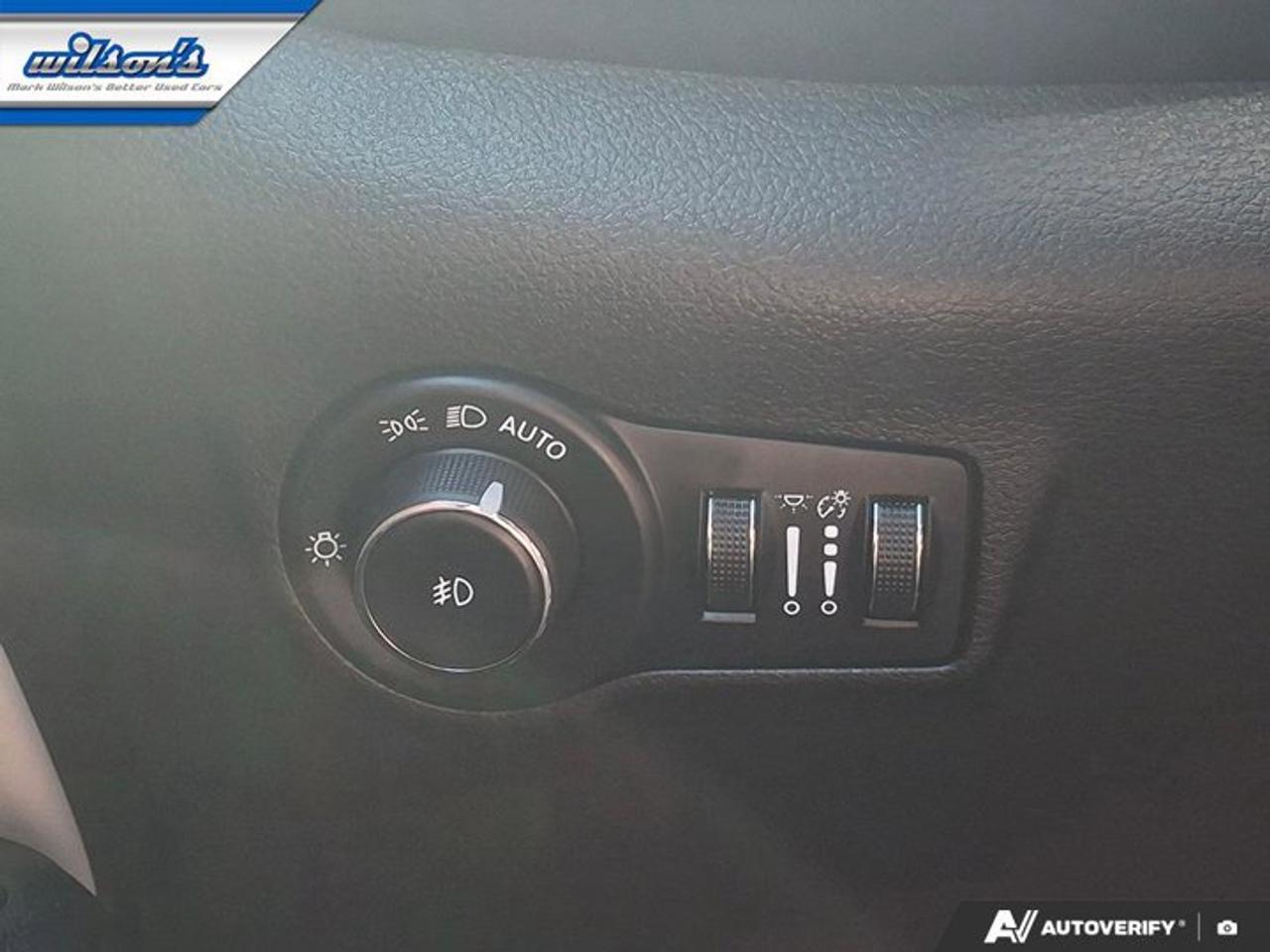 2024 Jeep Compass Limited 4x4 | Leather | Heated Seats + Steering | Cooled Seats | Power Liftgate | and More ! Photo